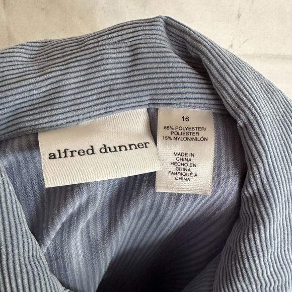 Alfred Dunner Light Blue Women's Jacket, Size 16, Pre-owned - Picture 3 of 4